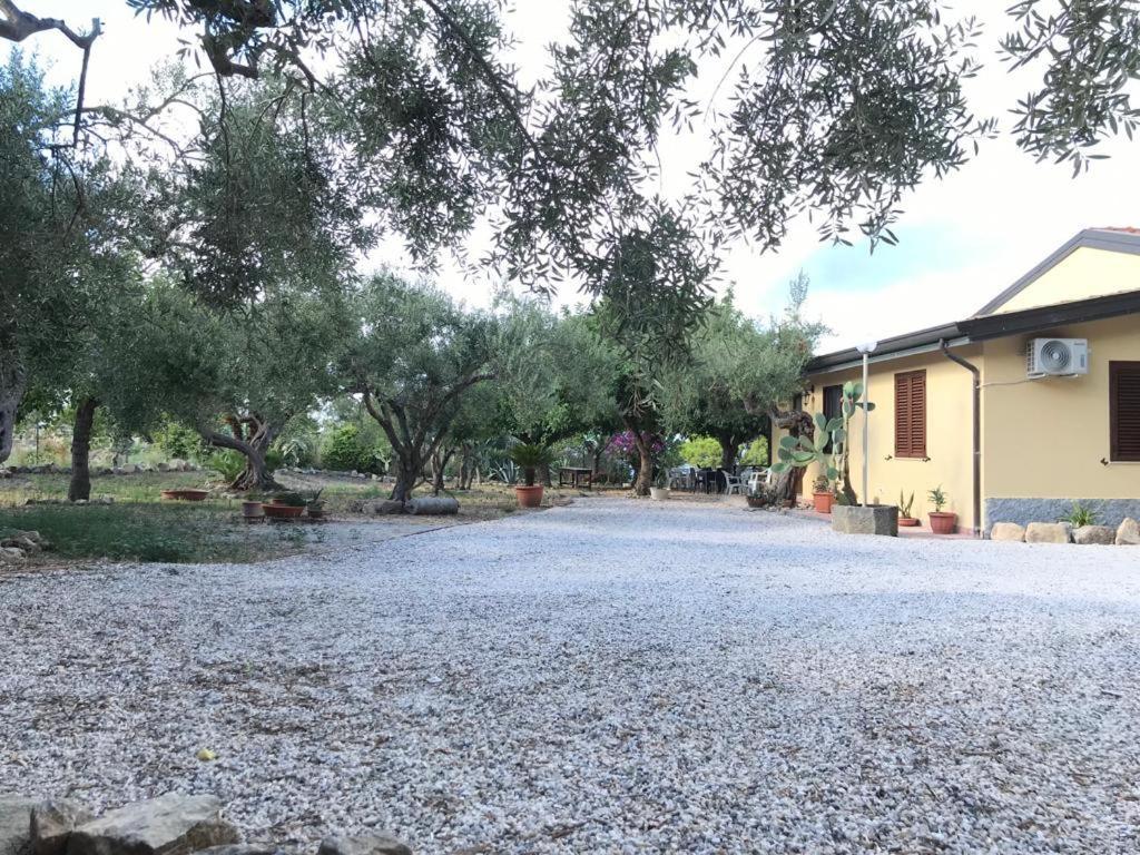 L'Ulivo In Villa Greco Tindari Bagian luar foto