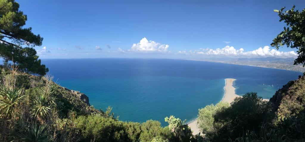 L'Ulivo In Villa Greco Tindari Bagian luar foto